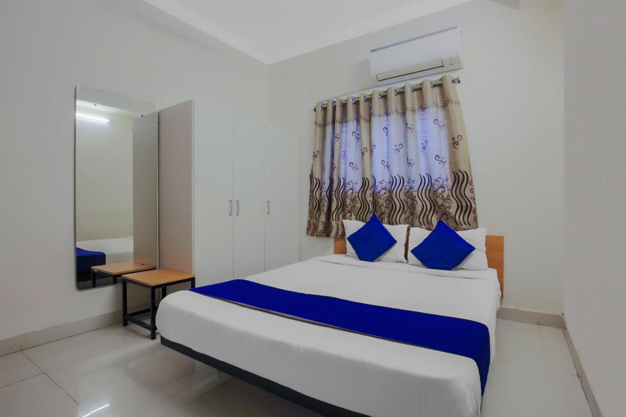 Oyo Silverkey 74581 Nallagandla Hotel Hyderabad Ngoại thất bức ảnh