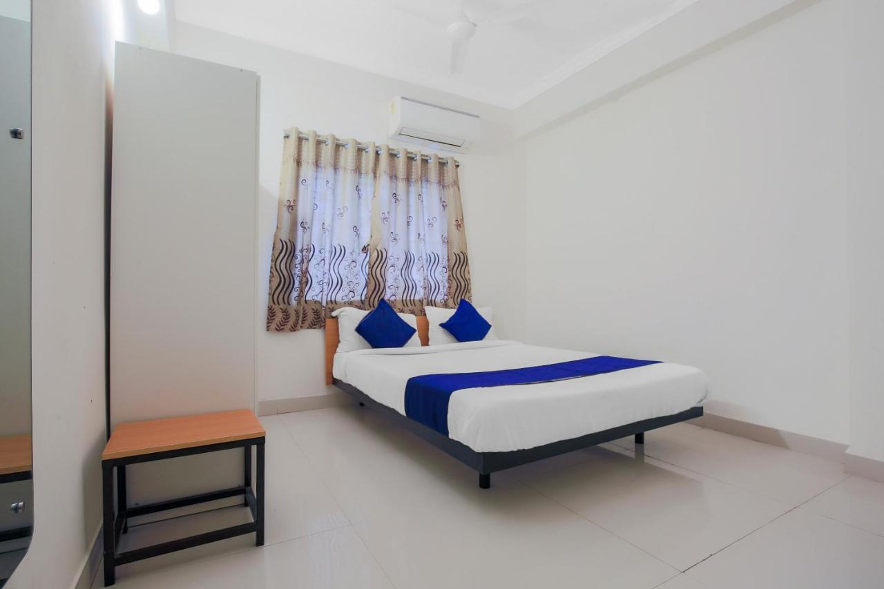 Oyo Silverkey 74581 Nallagandla Hotel Hyderabad Ngoại thất bức ảnh