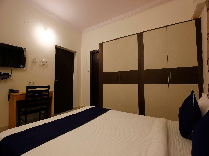 Oyo Silverkey 74581 Nallagandla Hotel Hyderabad Ngoại thất bức ảnh
