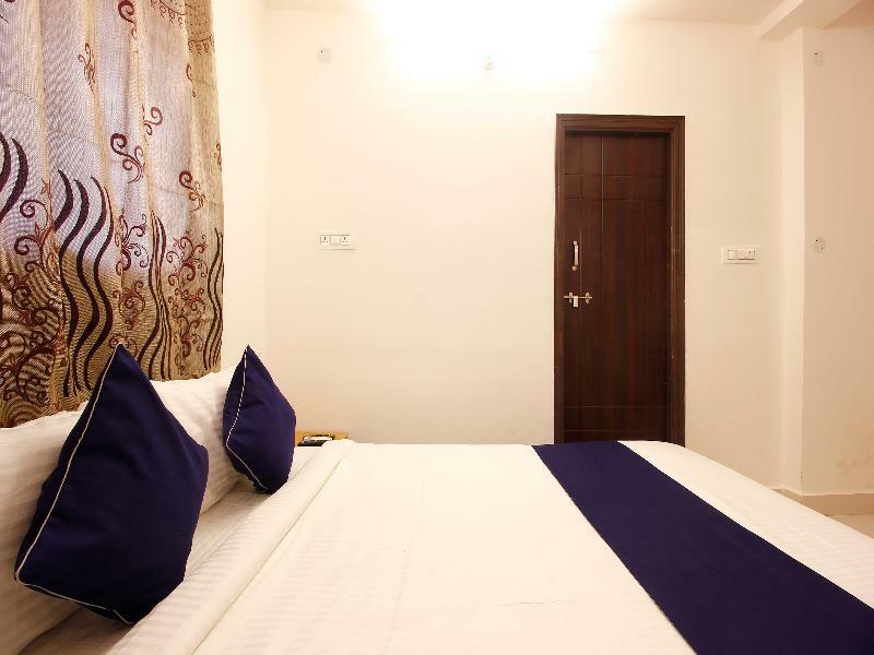Oyo Silverkey 74581 Nallagandla Hotel Hyderabad Ngoại thất bức ảnh