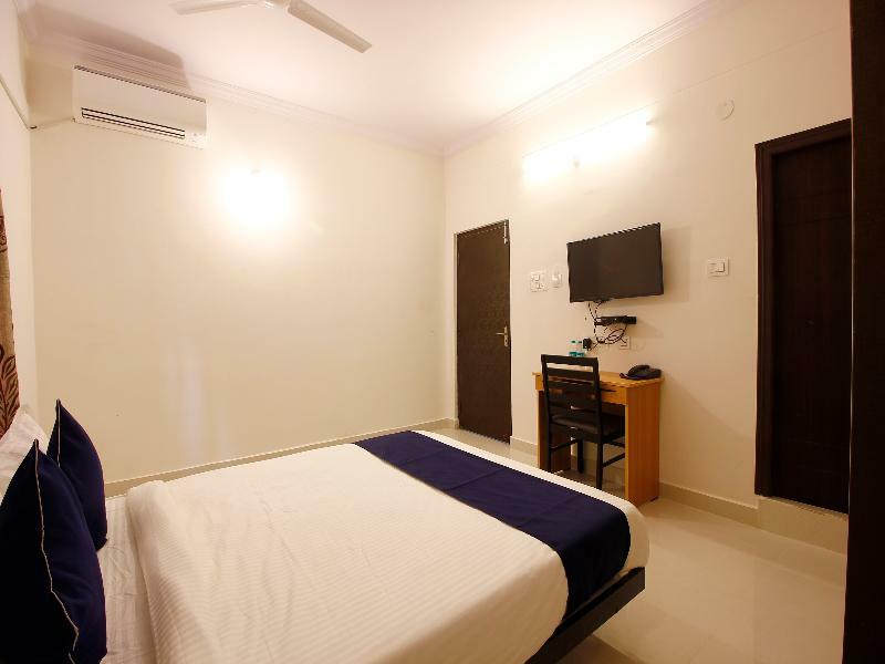 Oyo Silverkey 74581 Nallagandla Hotel Hyderabad Ngoại thất bức ảnh
