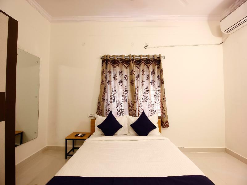 Oyo Silverkey 74581 Nallagandla Hotel Hyderabad Ngoại thất bức ảnh